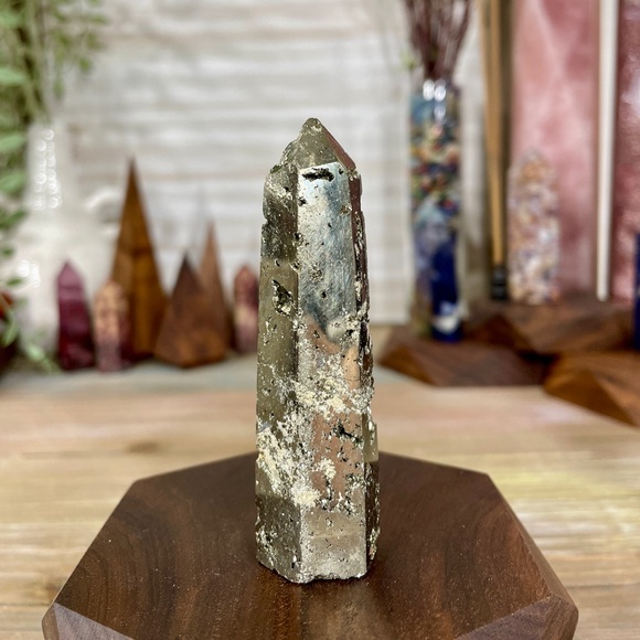 Pyrite Crystal Tower - Picture 6 of 8